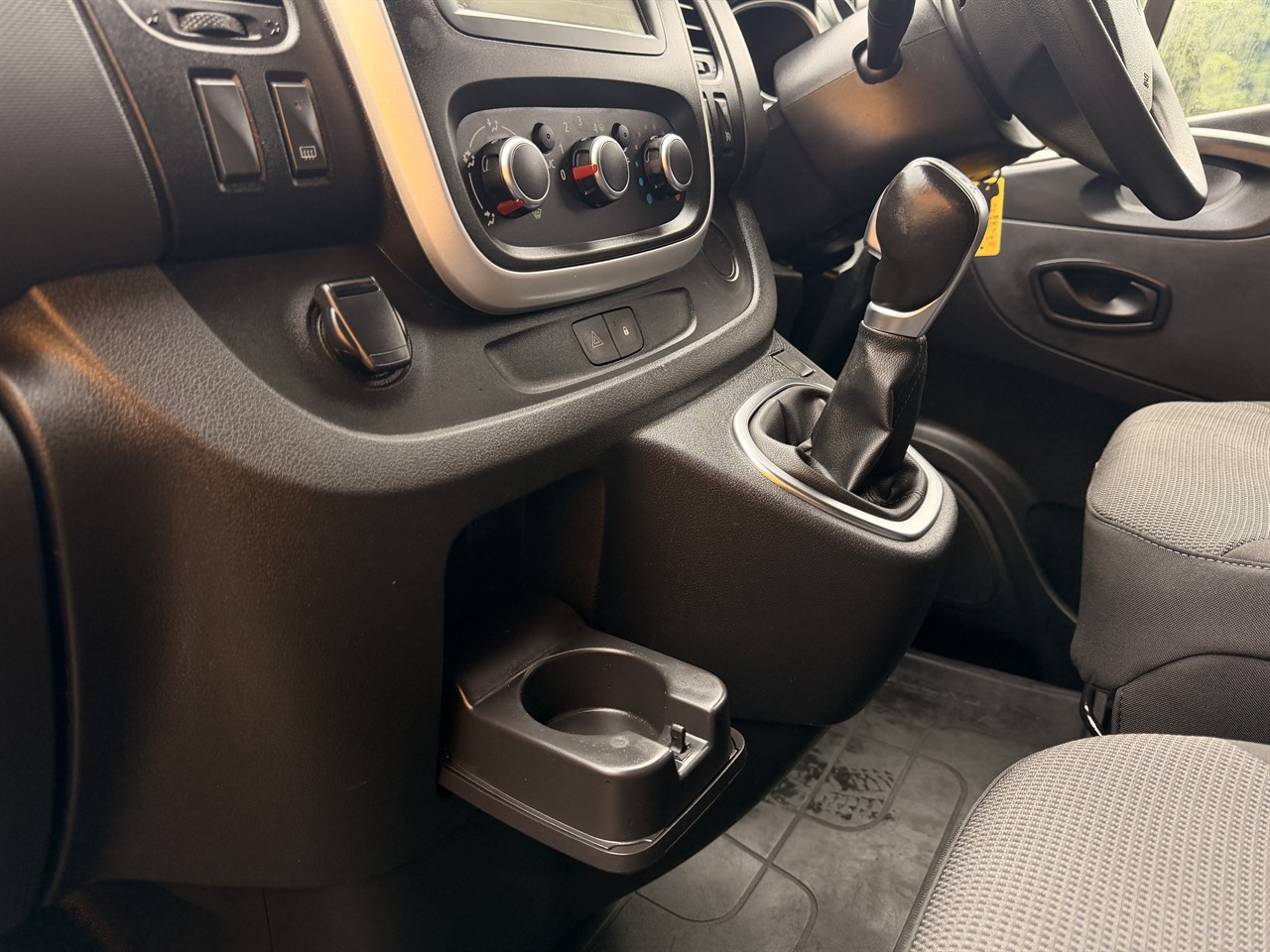 2022 Mitsubishi Express