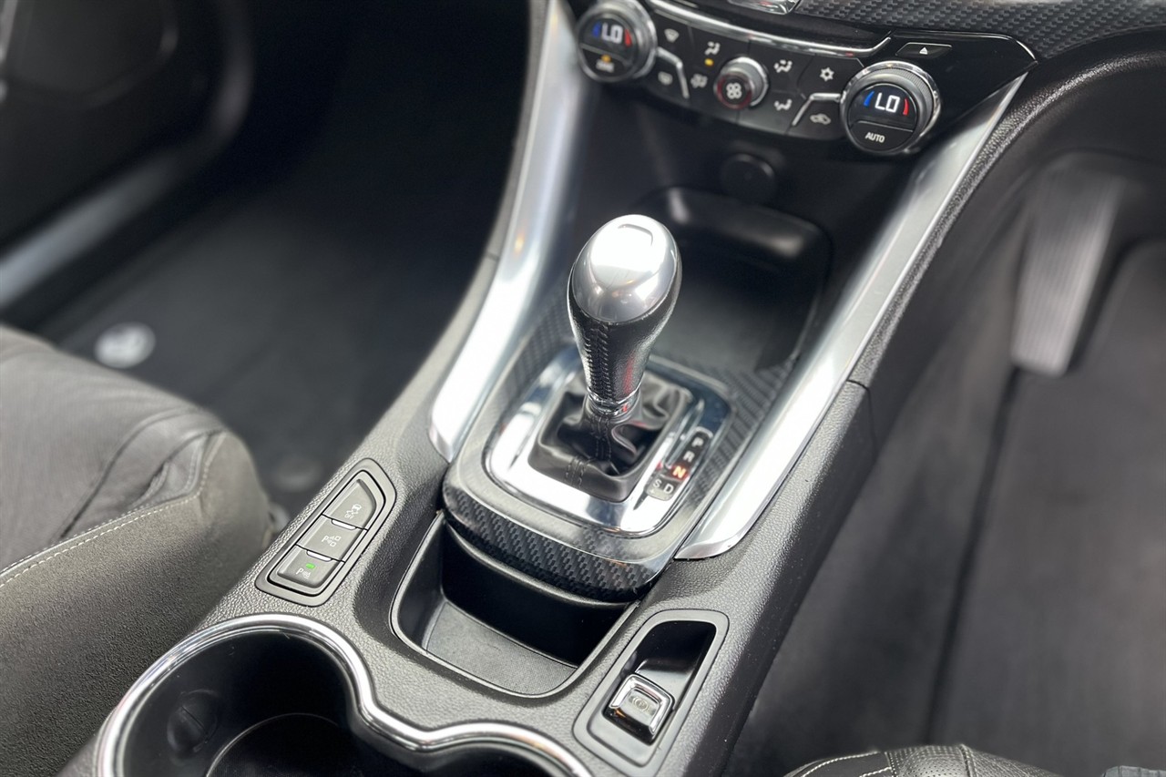 2013 Holden COMMODORE