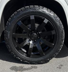 2018 Holden Acadia - Thumbnail