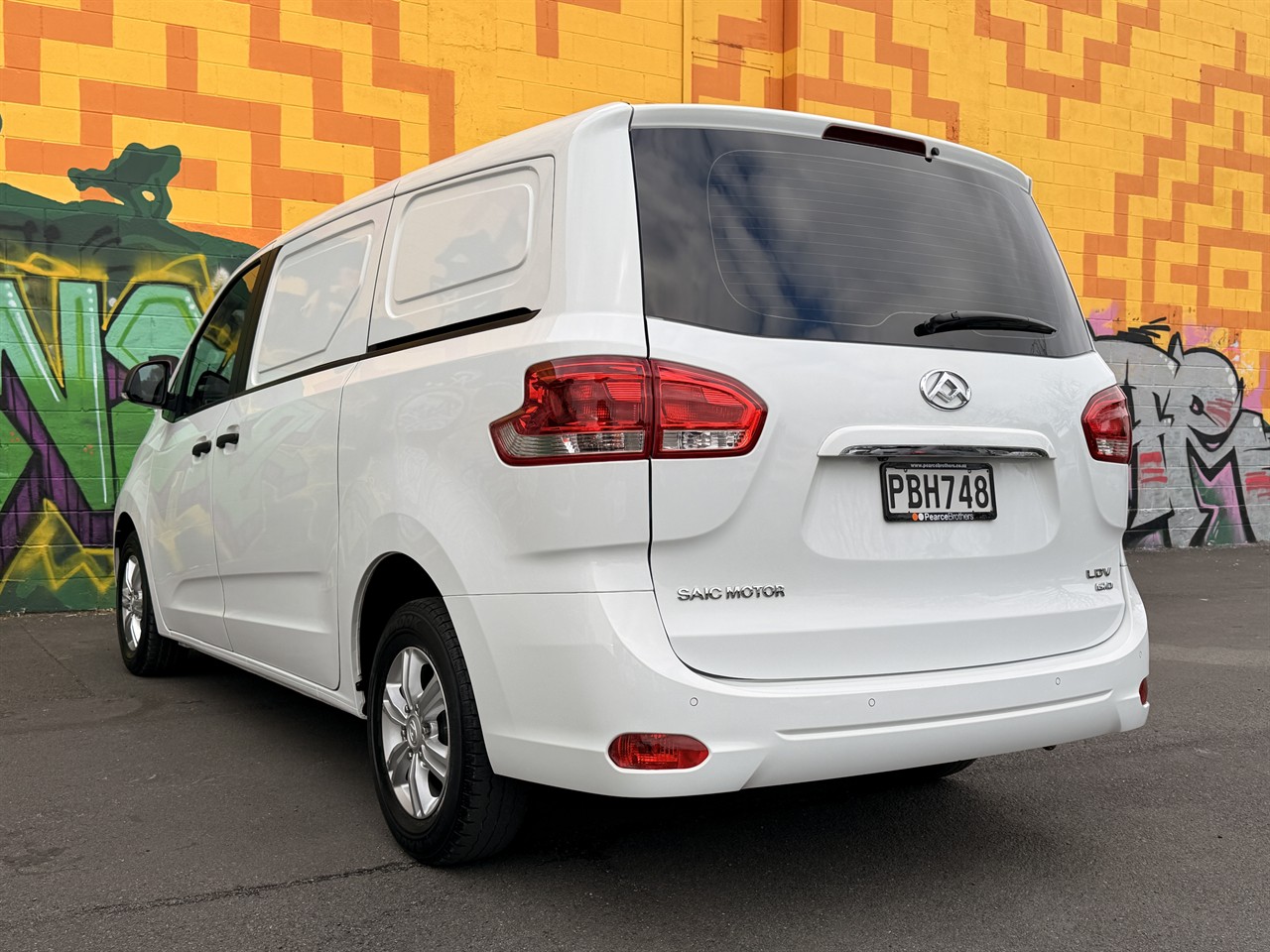 2022 LDV G10