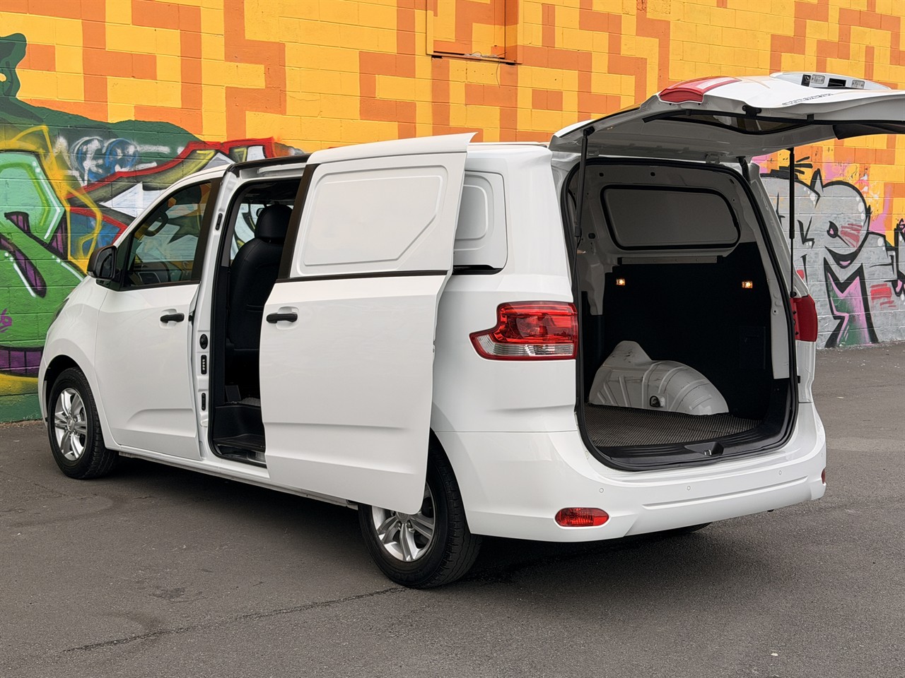 2022 LDV G10