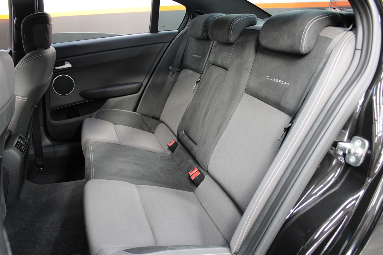 2011 Holden COMMODORE