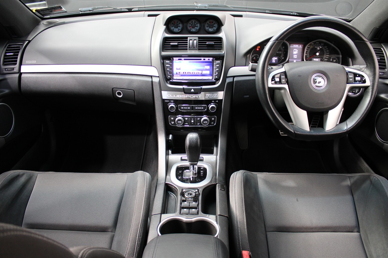 2011 Holden COMMODORE