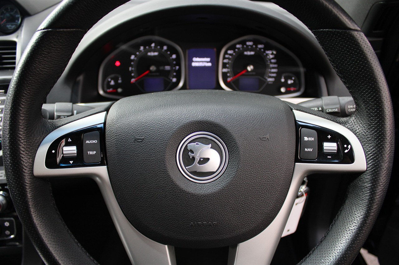 2011 Holden COMMODORE