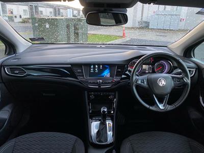 2019 Holden Astra - Thumbnail