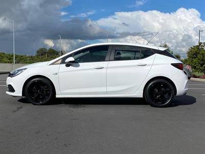 2019 Holden Astra - Thumbnail