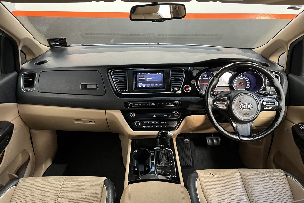 2015 Kia CARNIVAL