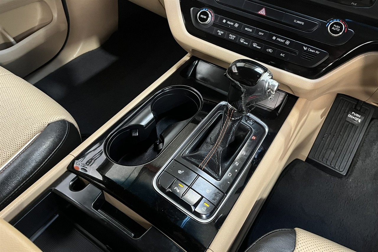 2015 Kia CARNIVAL