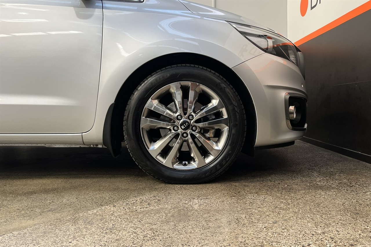 2015 Kia CARNIVAL
