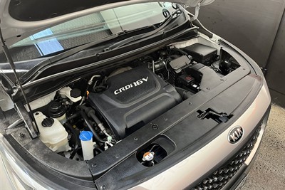 2015 Kia CARNIVAL - Thumbnail