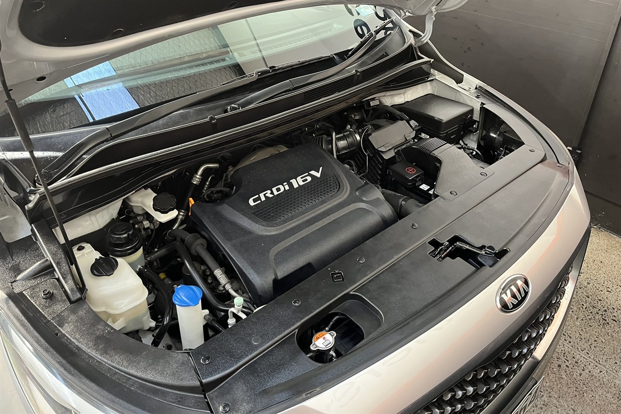 2015 Kia CARNIVAL