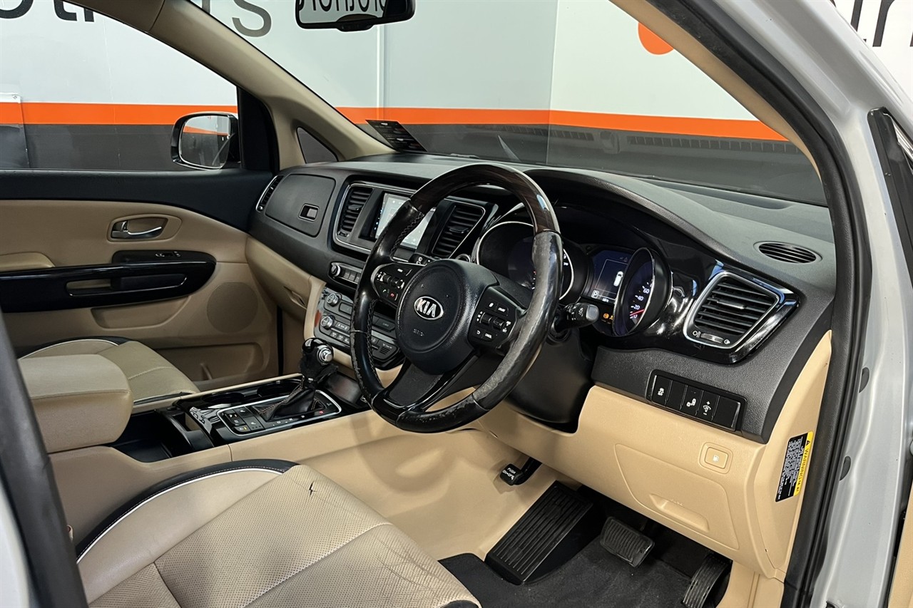2015 Kia CARNIVAL