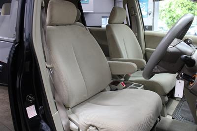 2006 Nissan Presage - Thumbnail