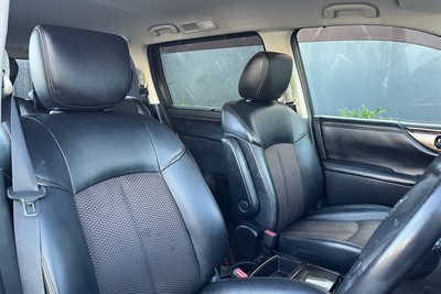 2011 Nissan Elgrand - Thumbnail