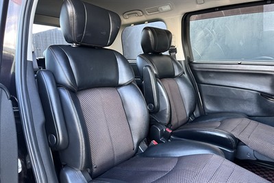 2011 Nissan Elgrand - Thumbnail