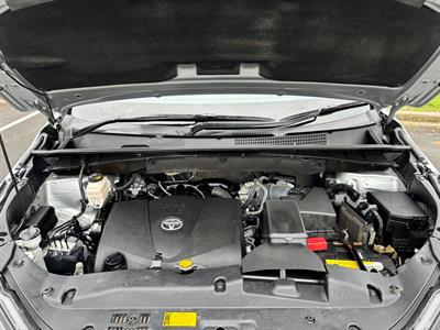 2017 Toyota Highlander - Thumbnail