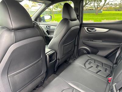 2022 Nissan QASHQAI - Thumbnail