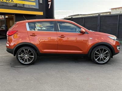 2015 Kia Sportage - Thumbnail