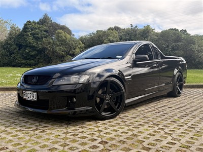 2010 Holden Commodore - Thumbnail