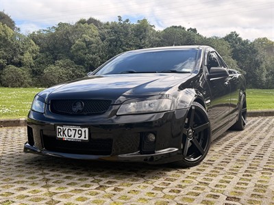 2010 Holden Commodore - Thumbnail