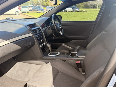 2010 Holden Commodore - Thumbnail