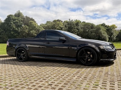 2010 Holden Commodore - Thumbnail