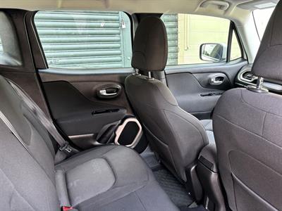 2018 Jeep Renegade - Thumbnail