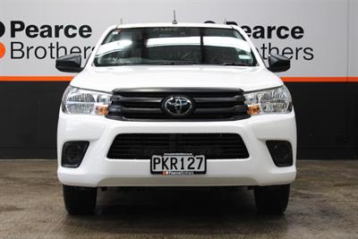 2022 Toyota Hilux - Thumbnail