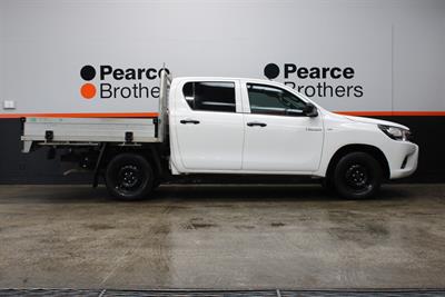 2022 Toyota Hilux - Thumbnail