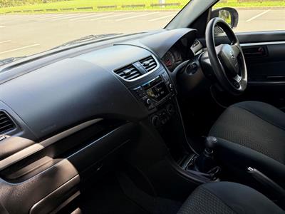 2014 Suzuki Swift - Thumbnail