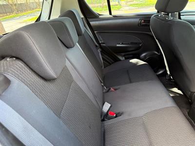 2014 Suzuki Swift - Thumbnail