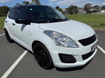 2014 Suzuki Swift - Thumbnail