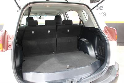 2015 Toyota RAV4 - Thumbnail