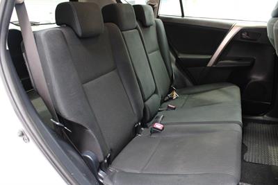 2015 Toyota RAV4 - Thumbnail