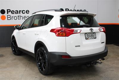 2015 Toyota RAV4 - Thumbnail