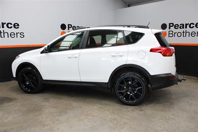2015 Toyota RAV4 - Thumbnail