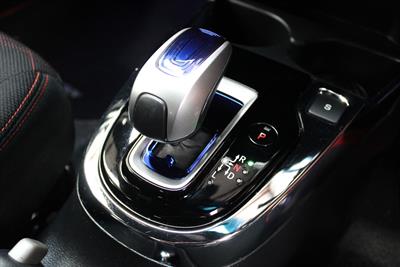 2014 Honda FIT - Thumbnail