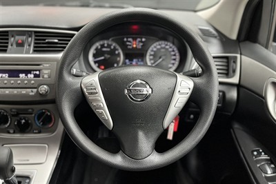 2013 Nissan Pulsar - Thumbnail