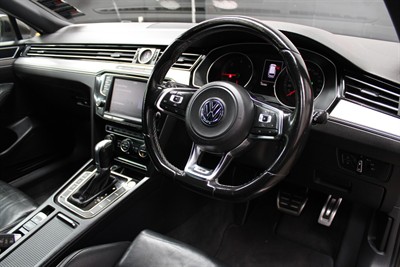 2015 Volkswagen Passat - Thumbnail