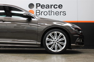 2015 Volkswagen Passat - Thumbnail