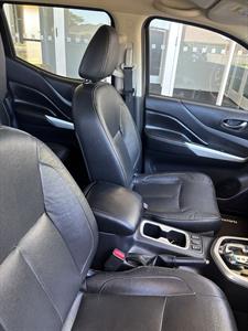 2018 Nissan Navara - Thumbnail