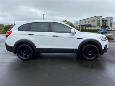 2016 Holden Captiva - Thumbnail
