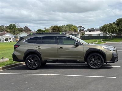 2021 Subaru Outback - Thumbnail