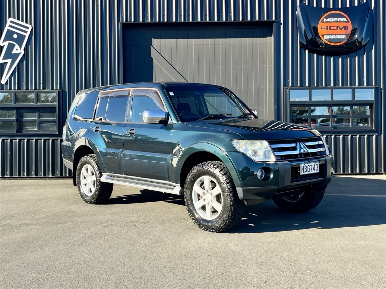 2006 Mitsubishi Pajero