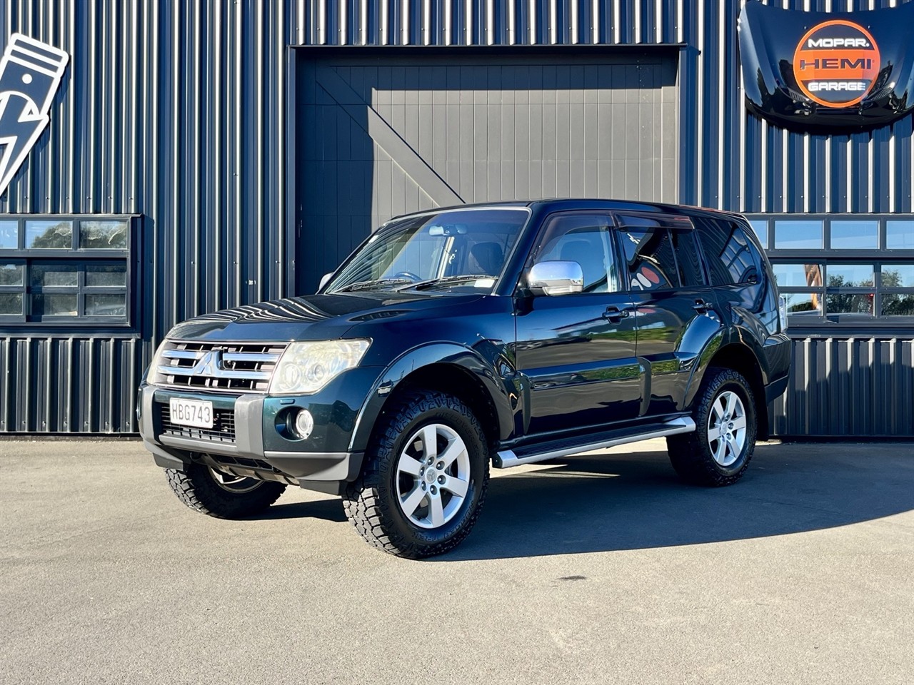 2006 Mitsubishi Pajero