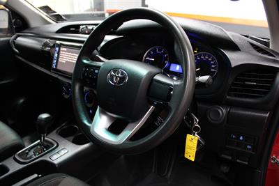 2018 Toyota Hilux - Thumbnail