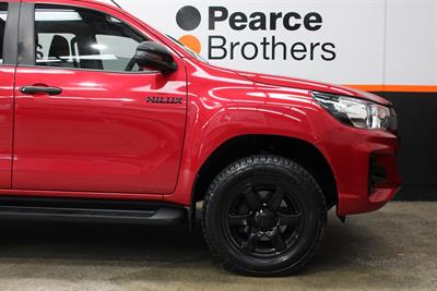 2018 Toyota Hilux - Thumbnail