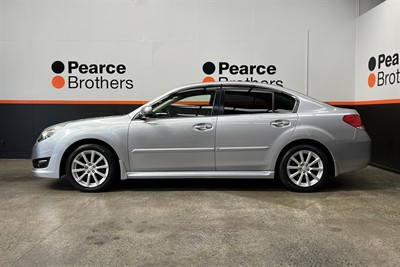 2011 Subaru Legacy - Thumbnail