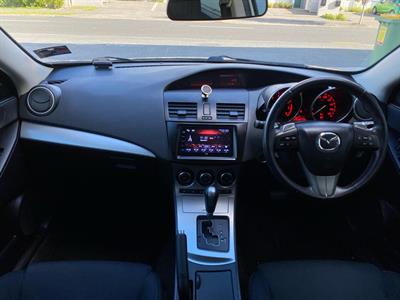2011 Mazda Axela - Thumbnail