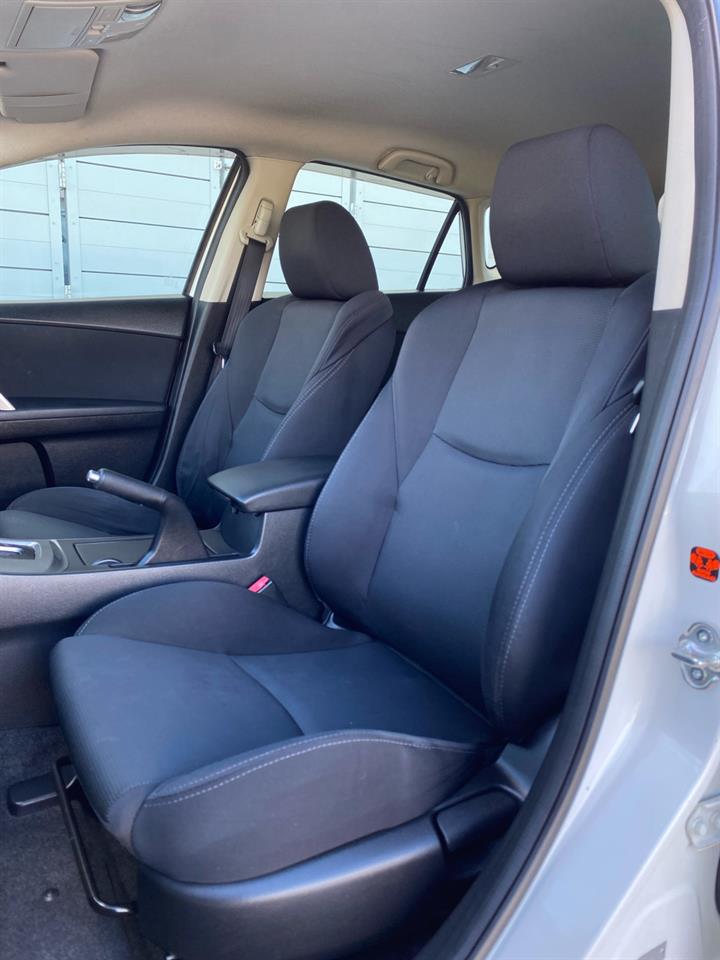 2011 Mazda Axela